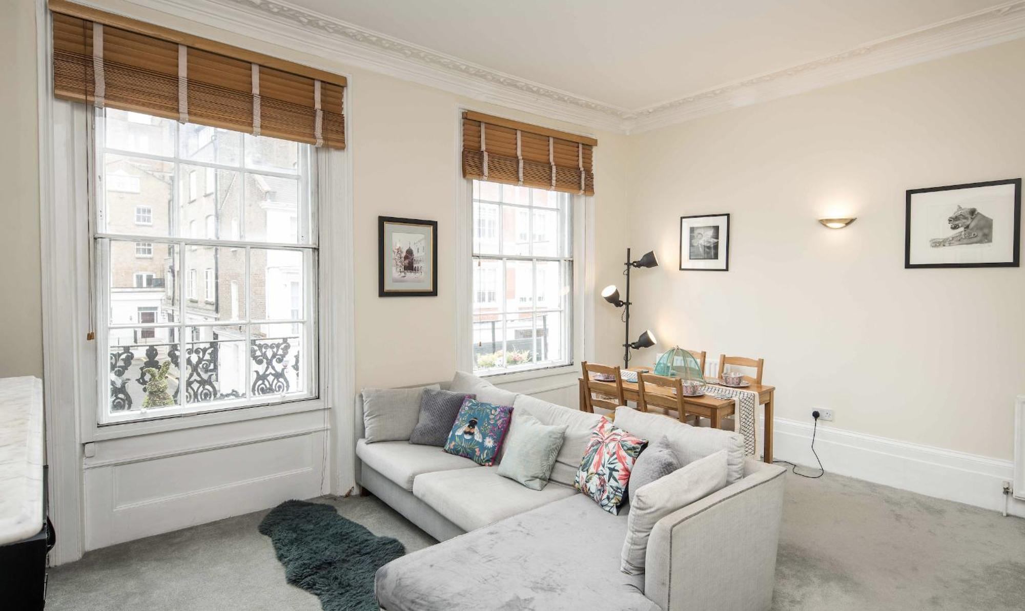 High-ceiling Gorgerous Victorian Flat With Private Garden - 3 Mins To Hyde Park, Kensington Palace, 8 Mins Nottinghill, High Street Kensington Station Apartament Londra